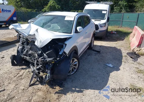 2018 Hyundai Tucson Sel z USA, uszkodzony, nr VIN KM8J33A4XJU609035